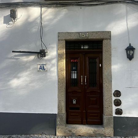 Avis Guesthouse Евора Екстериор снимка