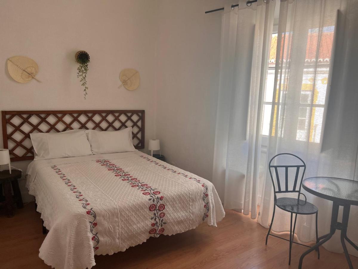 Avis Guesthouse Евора Екстериор снимка