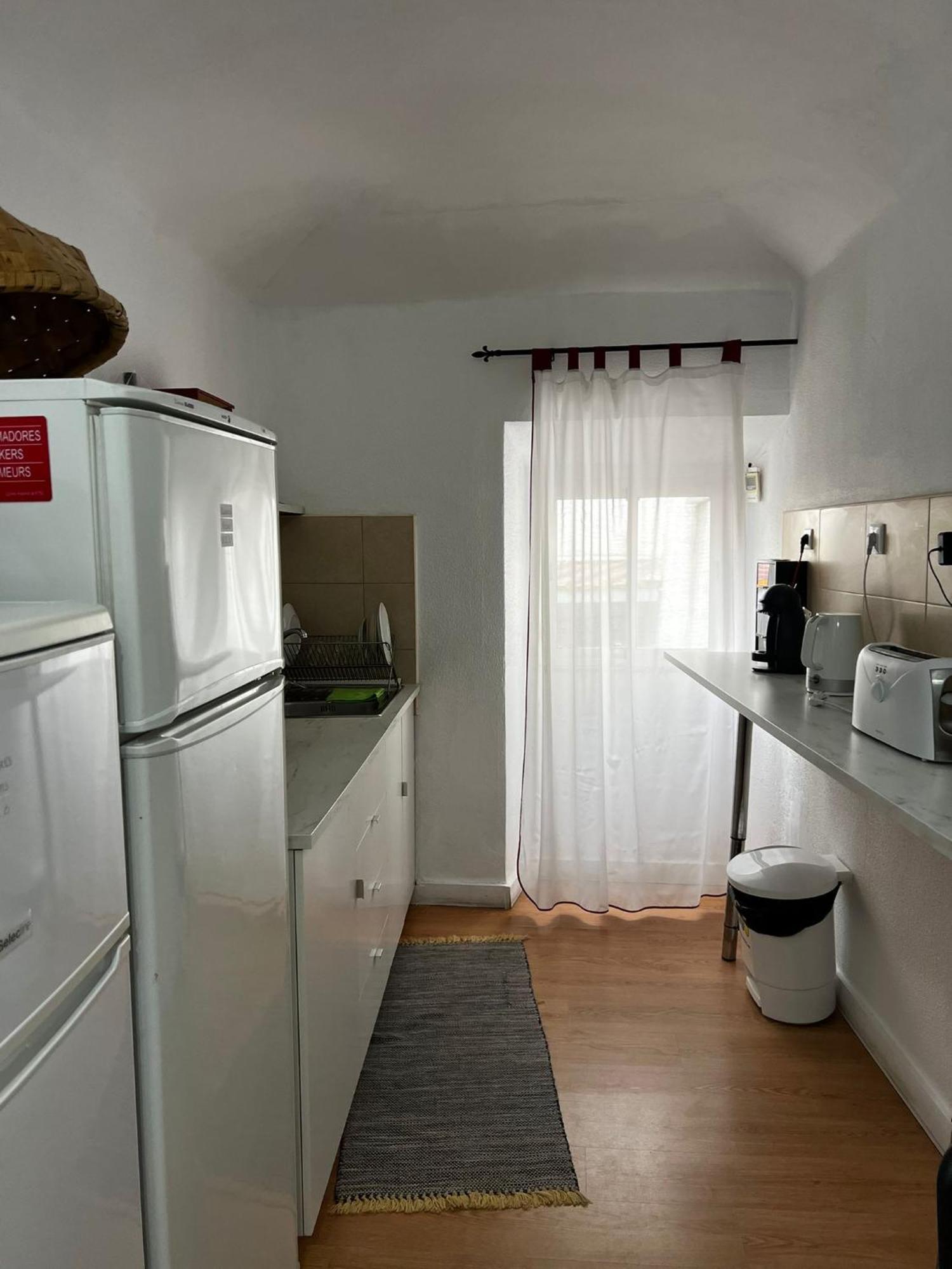 Avis Guesthouse Евора Екстериор снимка