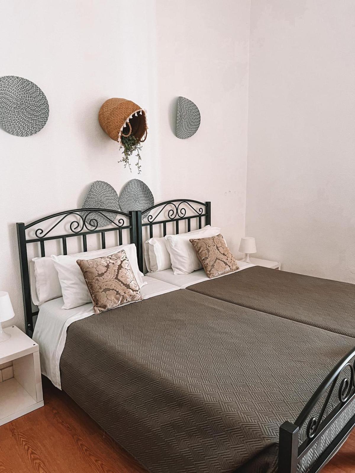 Avis Guesthouse Евора Екстериор снимка