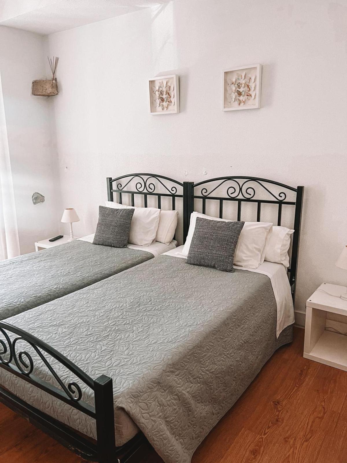Avis Guesthouse Евора Екстериор снимка