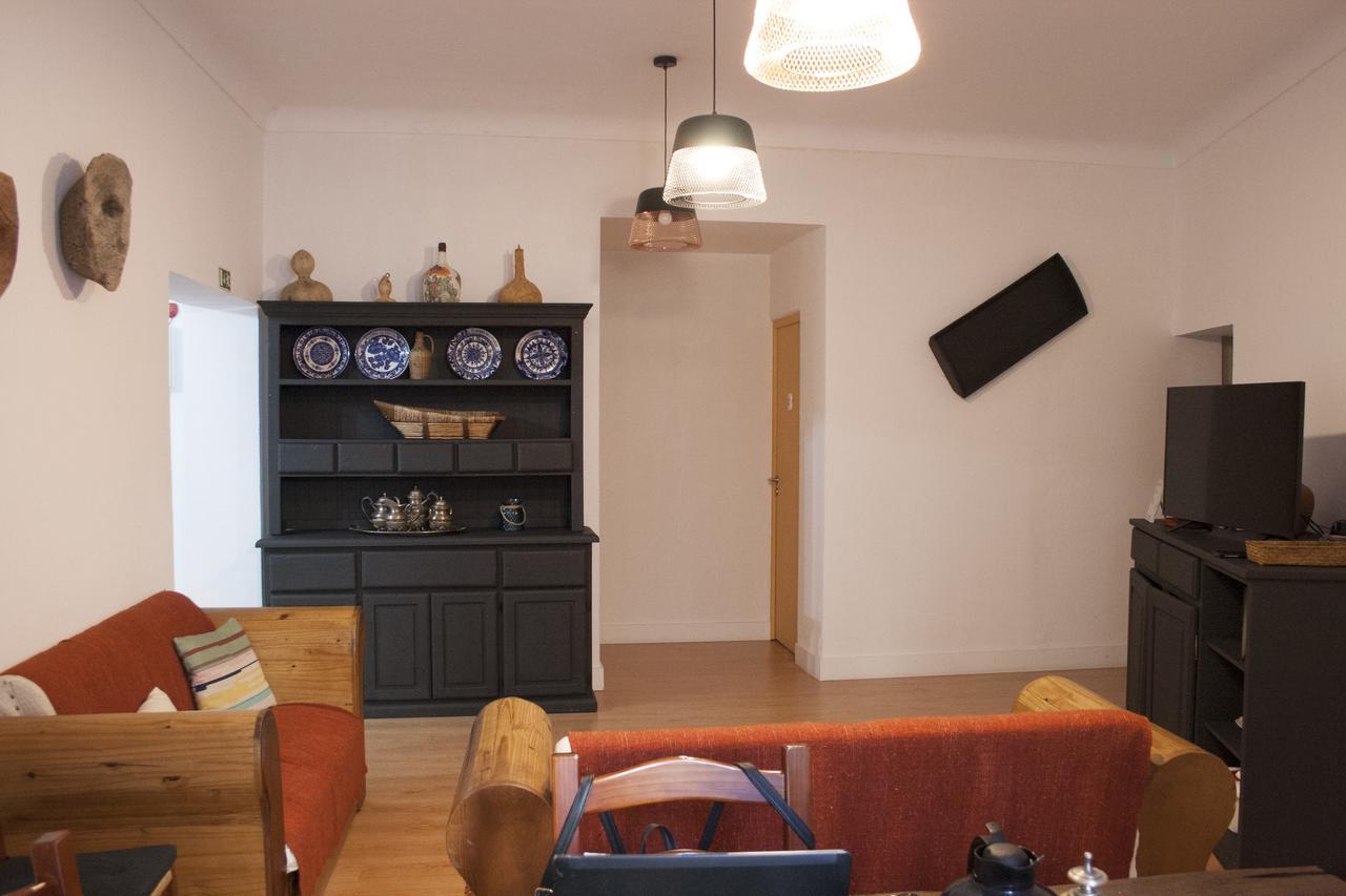 Avis Guesthouse Евора Екстериор снимка